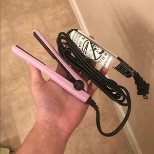 Travel Straightener